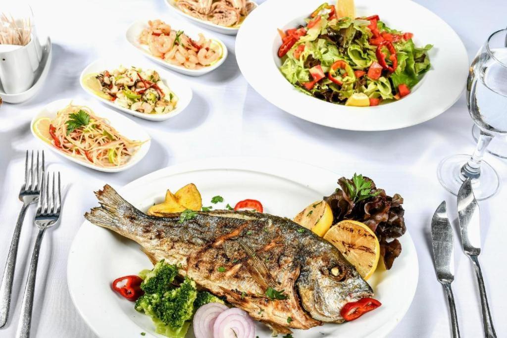 Mimoza Beachfront Hotel & Restaurant 法马古斯塔 外观 照片