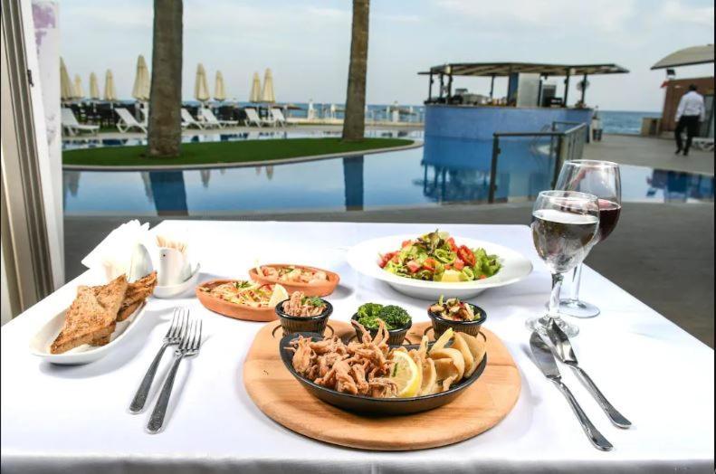 Mimoza Beachfront Hotel & Restaurant 法马古斯塔 外观 照片